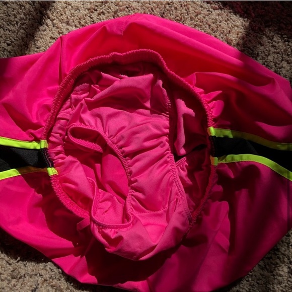 Nike Running Shorts - Picture 4 of 4